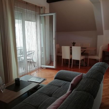 Apartment Bastaja Слуни Екстериор снимка