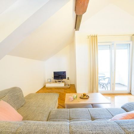 Apartment Bastaja Слуни Екстериор снимка