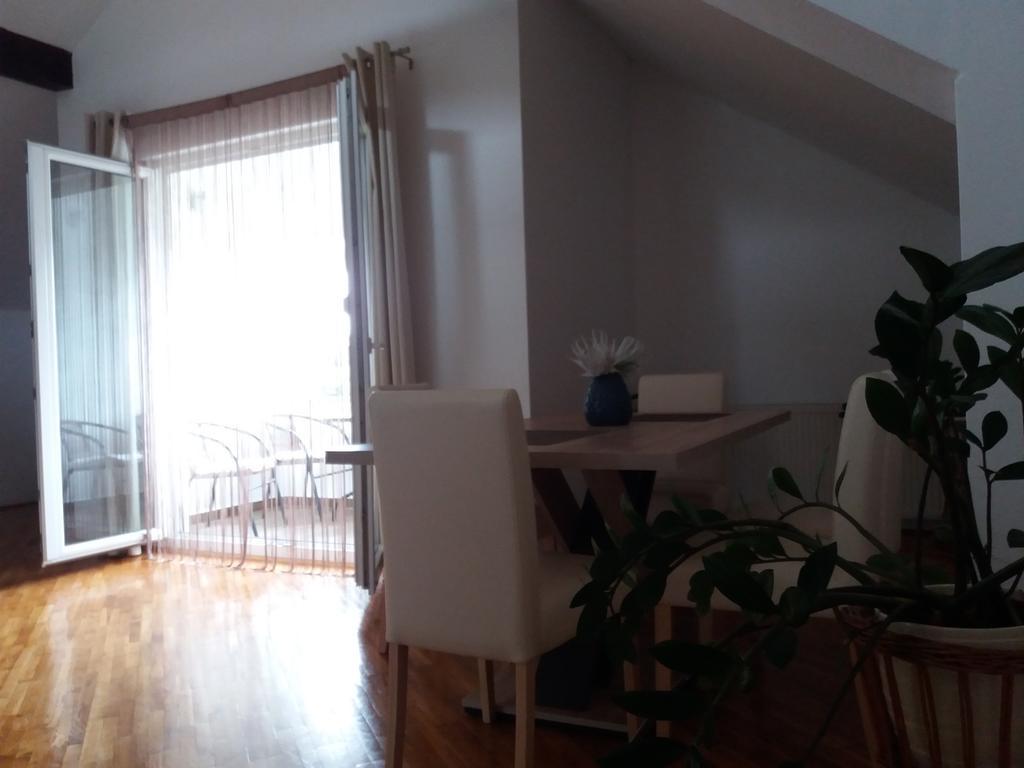 Apartment Bastaja Слуни Екстериор снимка